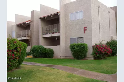 5525 E Thomas Road #F18, Phoenix, AZ 85018 - Photo 2