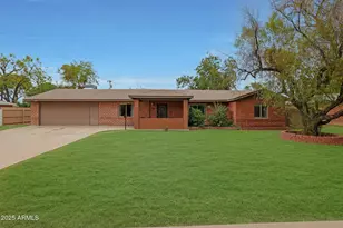 2226 E Fairmount Ave, Phoenix, AZ 85016 - Photo 2
