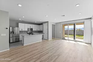 613 E Elm Ln, Avondale, AZ 85323 - Photo 4