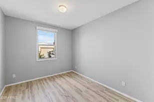 613 E Elm Ln, Avondale, AZ 85323 - Photo 10