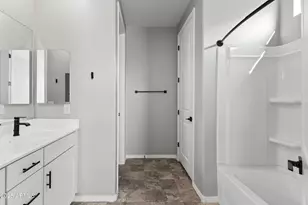 613 E Elm Ln, Avondale, AZ 85323 - Photo 22