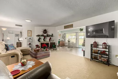 10630 W Tropicana Circle, Sun City, AZ 85351 - Photo 8