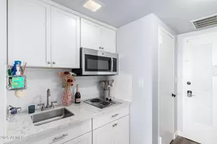 4750 N Central Ave, Phoenix, AZ 85012 - Photo 10