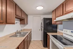 5044 N 40th Ave, Phoenix, AZ 85019 - Photo 16