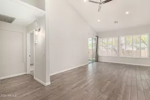 3334 N 42nd St, Phoenix, AZ 85018 - Photo 14