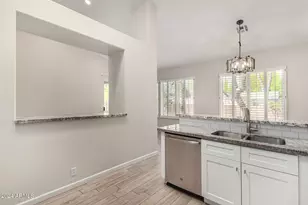 3334 N 42nd St, Phoenix, AZ 85018 - Photo 6