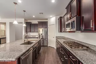 9895 W Via Del Sol, Peoria, AZ 85383 - Photo 10