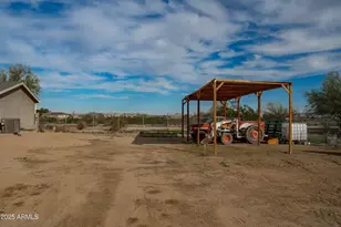 37531 W Pioneer St, Tonopah, AZ 85354 - Photo 40