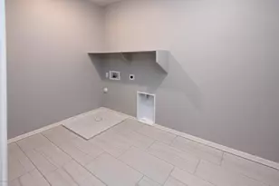 25429 N 19th Ln, Phoenix, AZ 85085 - Photo 32