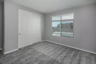 25429 N 19th Ln, Phoenix, AZ 85085 - Photo 10