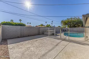 8311 E MacKenzie Dr, Scottsdale, AZ 85251 - Photo 22