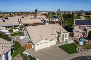 8736 W Tierra Buena Ln, Peoria, AZ 85382 - Photo 6