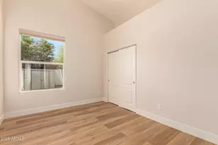 8736 W Tierra Buena Ln, Peoria, AZ 85382 - Photo 36