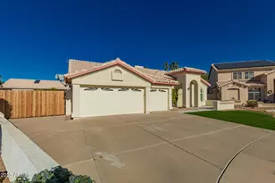 8736 W Tierra Buena Ln, Peoria, AZ 85382 - Photo 16