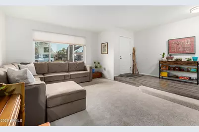 2112 E Apollo Avenue, Tempe, AZ 85283 - Photo 4