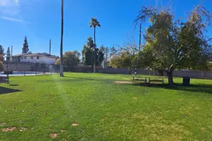 834 S Casitas Dr, Tempe, AZ 85281 - Photo 22