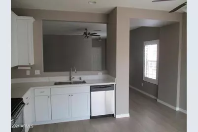 2747 S Sailors Way, Gilbert, AZ 85295 - Photo 6