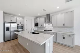 25100 N 171st Ave, Surprise, AZ 85387 - Photo 20