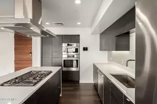 200 W Portland St, Phoenix, AZ 85003 - Photo 18