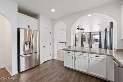 12318 W Cactus Blossom Trail, Peoria, AZ 85383 - Photo 6