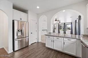 12318 W Cactus Blossom Trail, Peoria, AZ 85383 - Photo 6