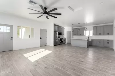 10607 N 81st Avenue, Peoria, AZ 85345 - Photo 24