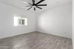 10607 N 81st Ave, Peoria, AZ 85345 - Photo 16