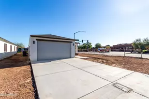 10607 N 81st Ave, Peoria, AZ 85345 - Photo 26