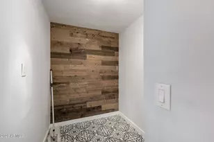 2402 N 37th St, Phoenix, AZ 85008 - Photo 32