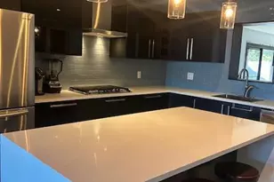 2402 N 37th St, Phoenix, AZ 85008 - Photo 2