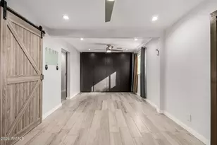 2402 N 37th St, Phoenix, AZ 85008 - Photo 26