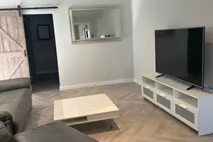 2402 N 37th St, Phoenix, AZ 85008 - Photo 6