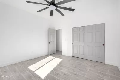 10611 N 81st Avenue, Peoria, AZ 85345 - Photo 4