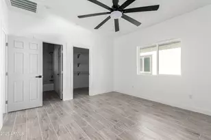 10611 N 81st Ave, Peoria, AZ 85345 - Photo 12