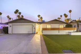 2226 S Kachina Dr, Tempe, AZ 85282 - Photo 1