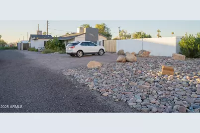 2802 N 36th Street #3, Phoenix, AZ 85008 - Photo 6