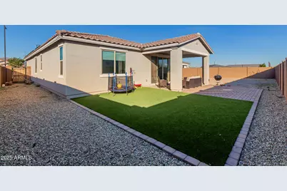 24133 W Gibson Lane, Buckeye, AZ 85326 - Photo 22