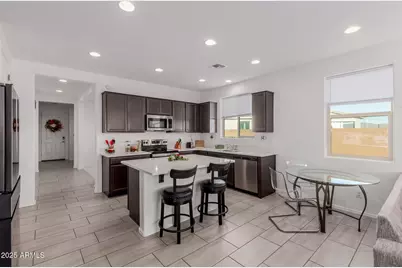 24133 W Gibson Lane, Buckeye, AZ 85326 - Photo 6