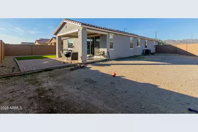 24133 W Gibson Lane, Buckeye, AZ 85326 - Photo 24