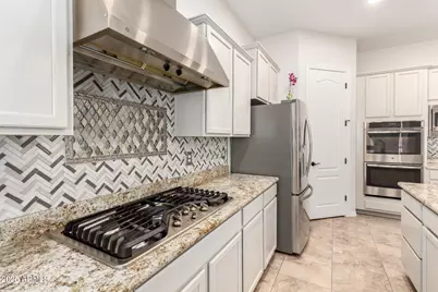 26928 N 102nd Lane, Peoria, AZ 85383 - Photo 8