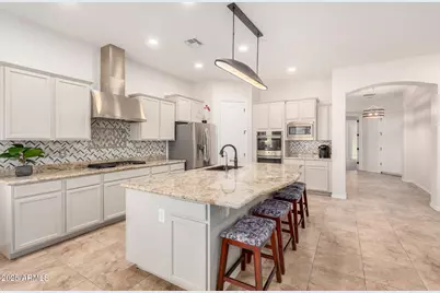 26928 N 102nd Lane, Peoria, AZ 85383 - Photo 14