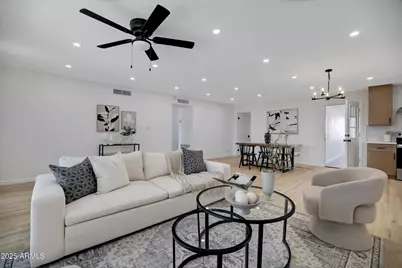 635 N 67th Place, Mesa, AZ 85205 - Photo 8