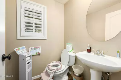 2329 E Fraktur Road, Phoenix, AZ 85040 - Photo 26