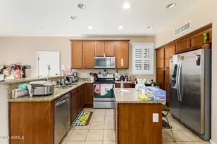 2329 E Fraktur Rd, Phoenix, AZ 85040 - Photo 8