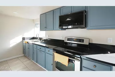 307 N D Street, Eloy, AZ 85131 - Photo 4