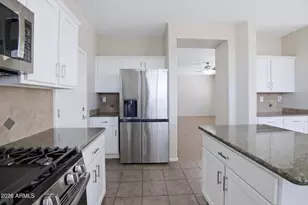 39517 N Noble Hawk Ct, Phoenix, AZ 85086 - Photo 12
