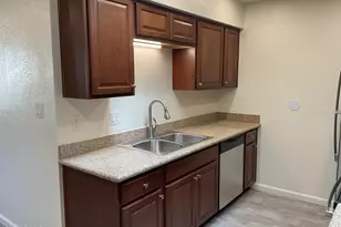 95 N Cooper Rd, Chandler, AZ 85225 - Photo 4