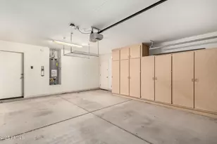 44213 W Cypress Ln, Maricopa, AZ 85138 - Photo 8