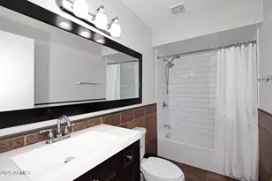 8528 E Via De Viva St, Scottsdale, AZ 85258 - Photo 26