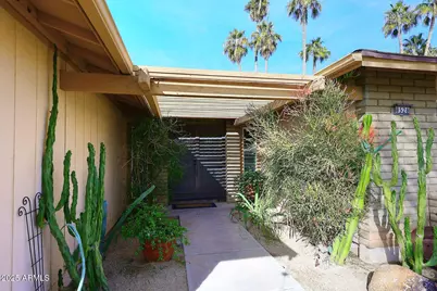 8528 E Via De Viva Street, Scottsdale, AZ 85258 - Photo 2